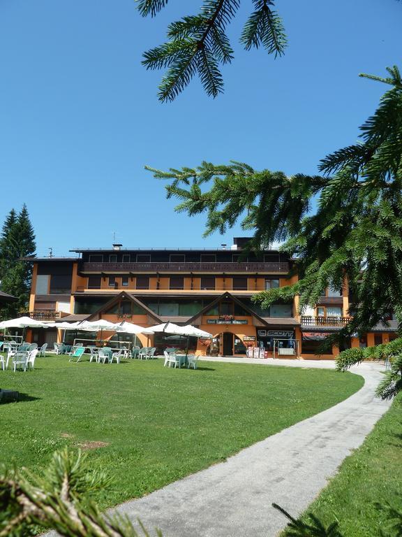 Albergo Miramonti Dependance Asiago Esterno foto